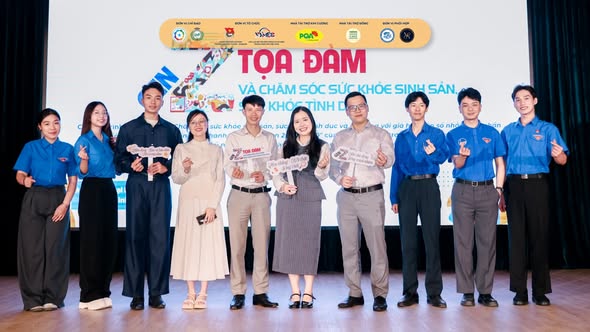SAVOR CAKE ĐỒNG HÀNH CÙNG TỌA ĐÀM “GEN Z VÀ SỨC KHỎE SINH SẢN, SỨC KHỎE TÌNH DỤC HIỆN NAY”