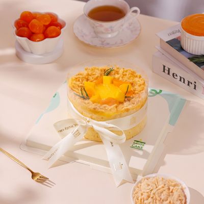 Bánh bông lan trứng muối xoài