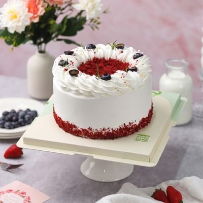 Bánh kem red velvet sữa chua việt quất
