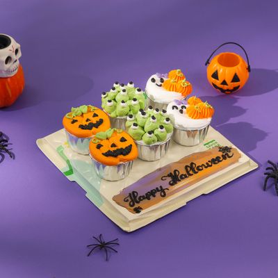 Set bánh cupcake Halloween